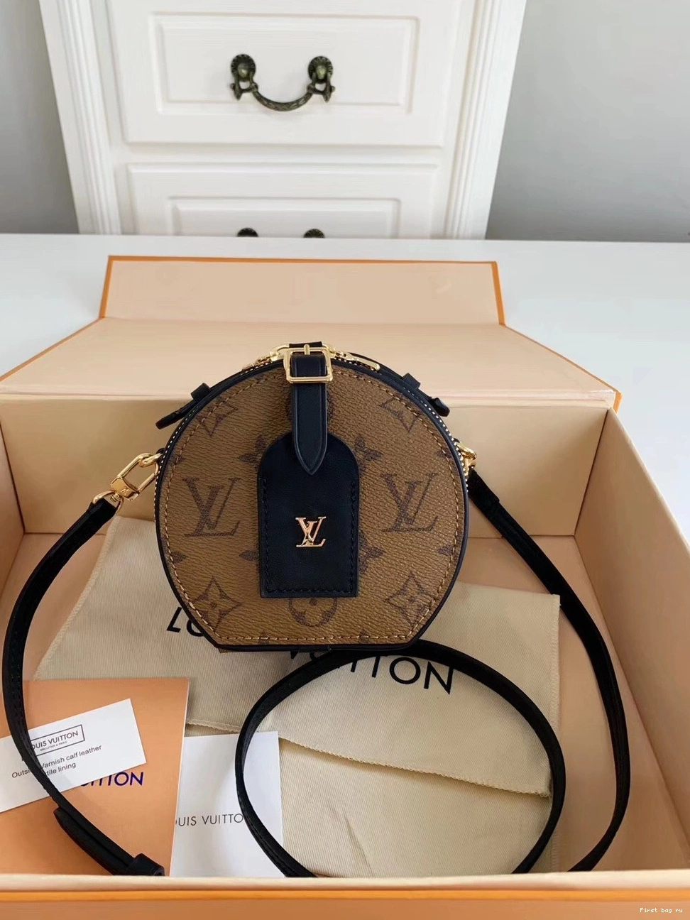 Frstbag ru CHAPEAU BOITE VUITTON MINI LOUIS 0724